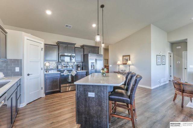 6406 S 213 Street, Elkhorn, NE 68022