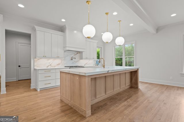 29 E Park Street, Buford, GA 30518