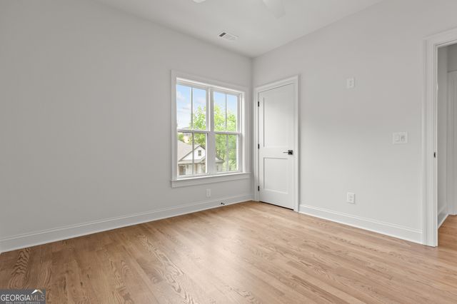 29 E Park Street, Buford, GA 30518
