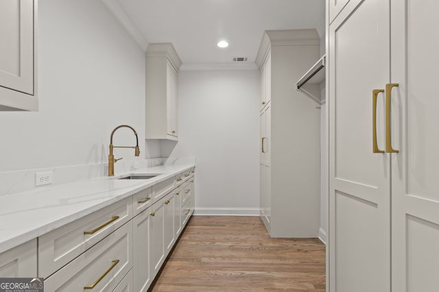 29 E Park Street, Buford, GA 30518
