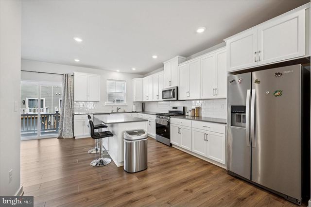 7 KUSY TER, Bridgeport, PA 19405