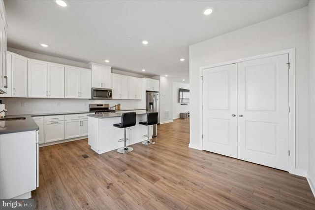 7 KUSY TER, Bridgeport, PA 19405