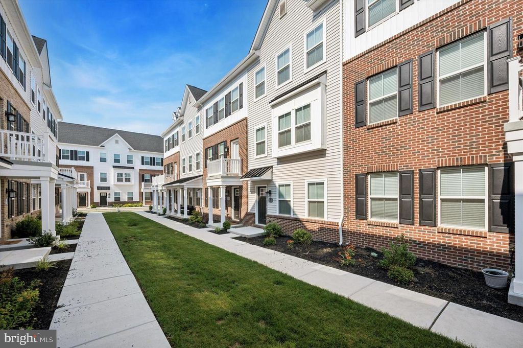7 KUSY TER, Bridgeport, PA 19405