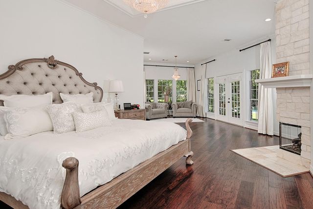 38 Southgate Drive, The Woodlands, TX 77380