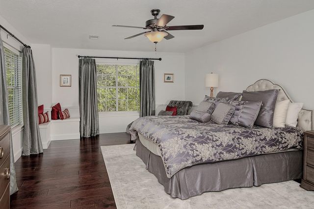 38 Southgate Drive, The Woodlands, TX 77380