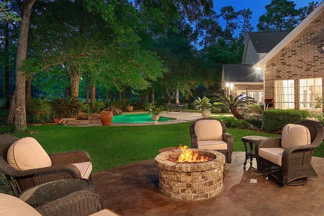 38 Southgate Drive, The Woodlands, TX 77380