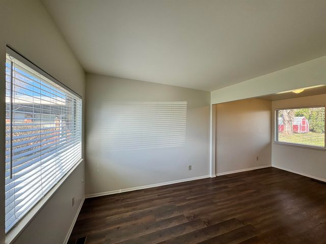 2012 N Park Rd, Spokane Valley, WA 99212