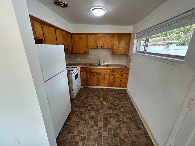 2012 N Park Rd, Spokane Valley, WA 99212