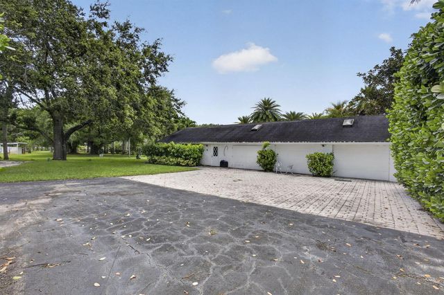 1030 Arabian Drive, Loxahatchee, FL 33470