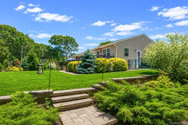 1 Peter Street, Coram, NY 11727