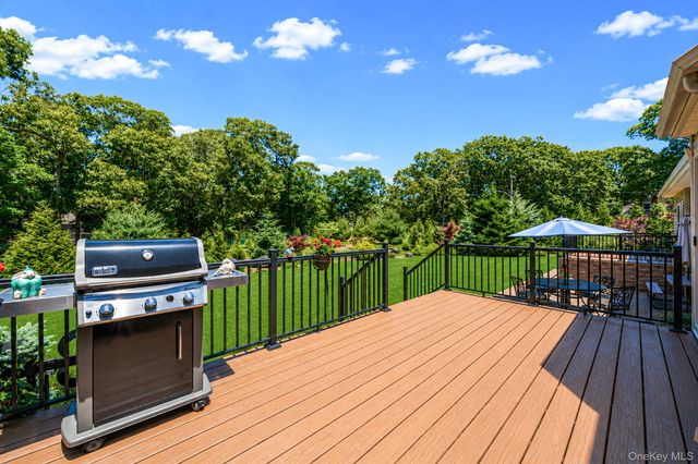 1 Peter Street, Coram, NY 11727