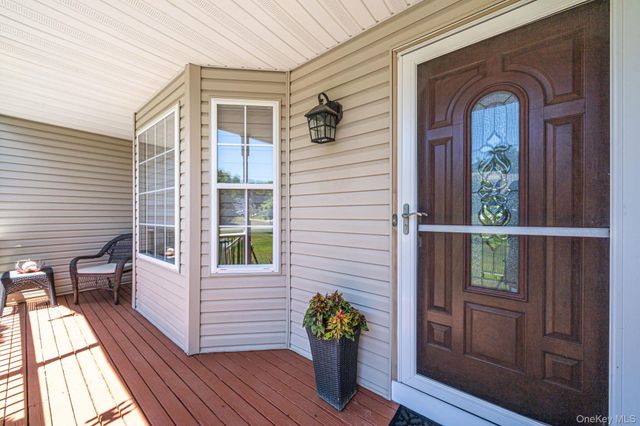 1 Peter Street, Coram, NY 11727