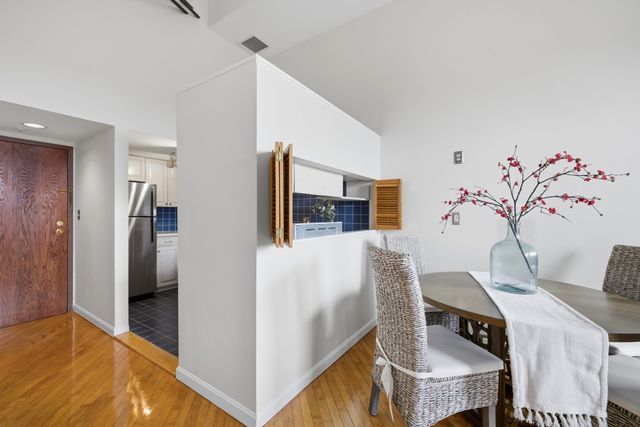 94 Newbury Ave 402, Quincy, MA 02171