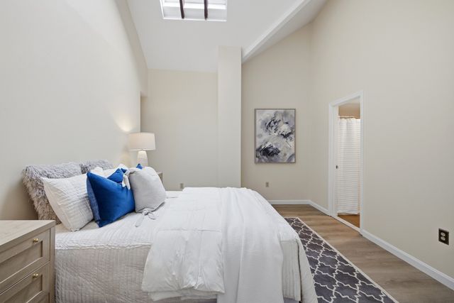 94 Newbury Ave 402, Quincy, MA 02171