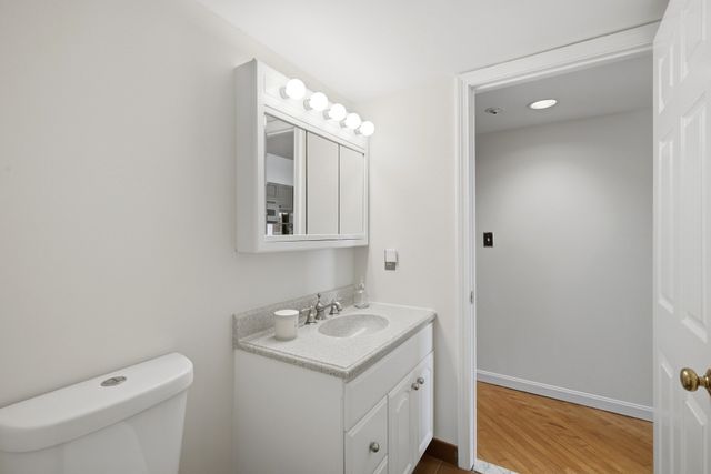 94 Newbury Ave 402, Quincy, MA 02171