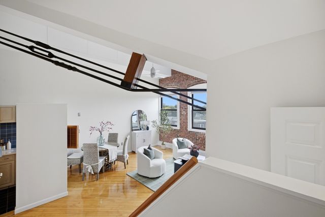 94 Newbury Ave 402, Quincy, MA 02171