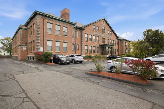 94 Newbury Ave 402, Quincy, MA 02171