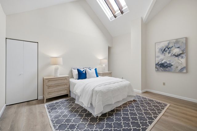 94 Newbury Ave 402, Quincy, MA 02171
