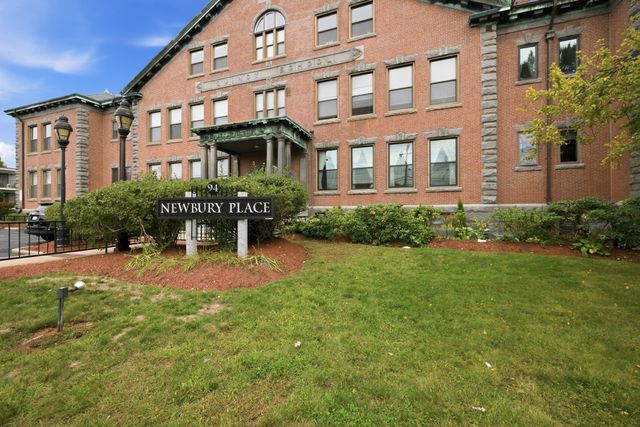 94 Newbury Ave 402, Quincy, MA 02171