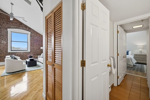 94 Newbury Ave 402, Quincy, MA 02171