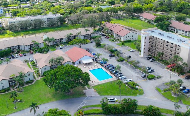 7698 Tahiti Lane 105, Lake Worth, FL 33467