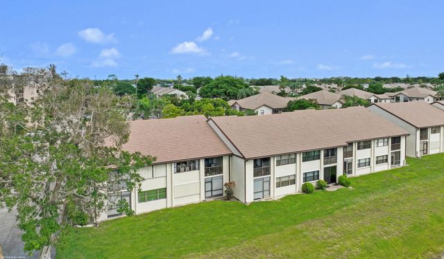 7698 Tahiti Lane 105, Lake Worth, FL 33467