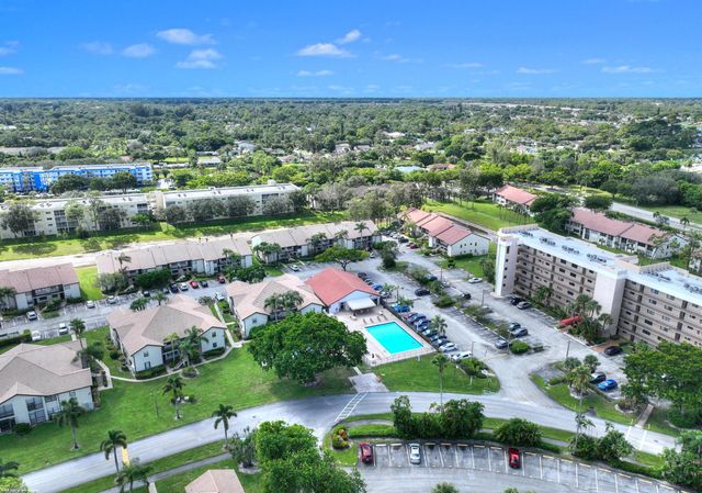 7698 Tahiti Lane 105, Lake Worth, FL 33467