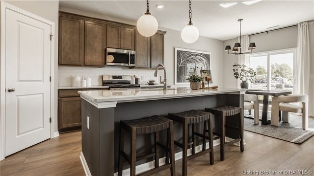 4044 Oakstone Drive, Georgetown, IN 47122