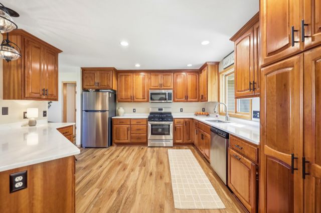 22605 Zion Parkway NW, Bethel, MN 55005
