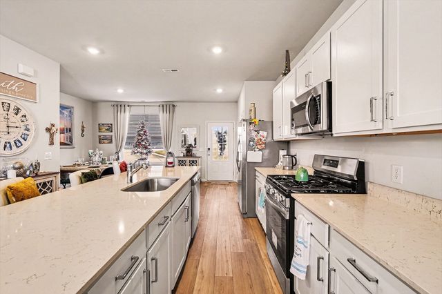 2563 Drumwright Way, Columbia, TN 38401