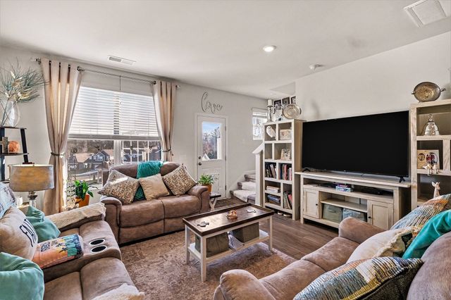 2563 Drumwright Way, Columbia, TN 38401