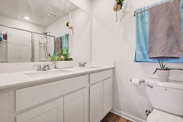 2563 Drumwright Way, Columbia, TN 38401