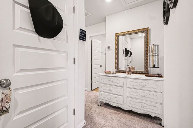 2563 Drumwright Way, Columbia, TN 38401