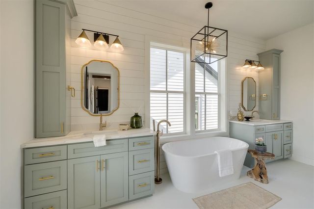 18450 Sweetwater Lane, Norman, OK 73072