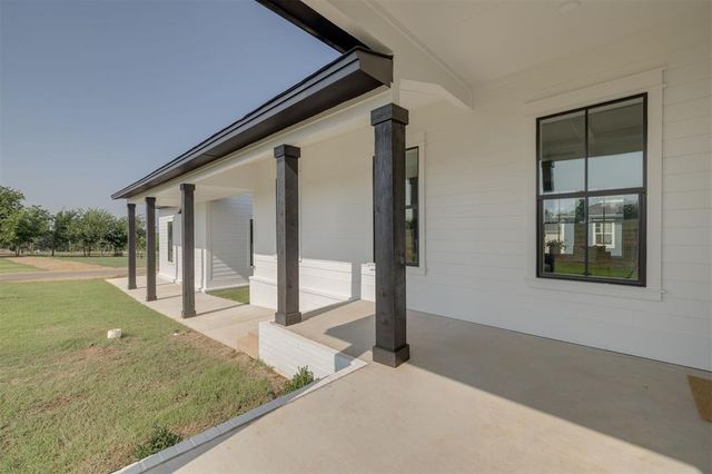 18450 Sweetwater Lane, Norman, OK 73072