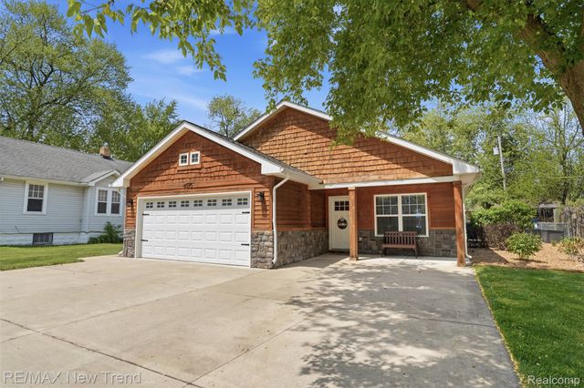6070 Hackett, Waterford Charter Township, MI 48327