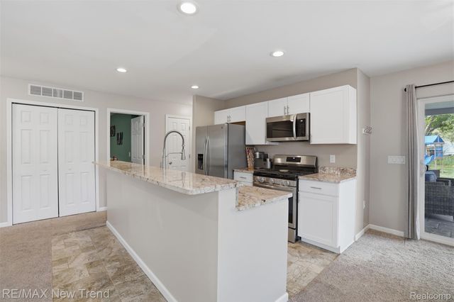6070 Hackett, Waterford Charter Township, MI 48327