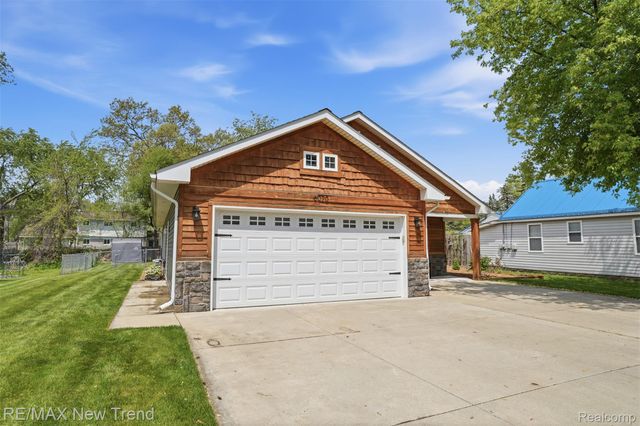 6070 Hackett, Waterford Charter Township, MI 48327