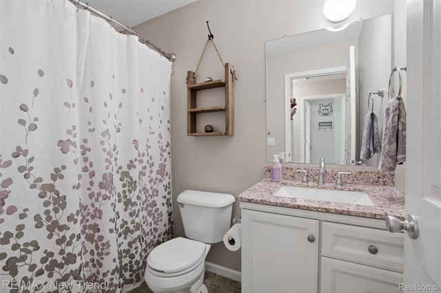 6070 Hackett, Waterford Charter Township, MI 48327