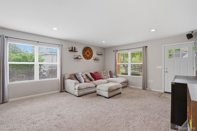 6070 Hackett, Waterford Charter Township, MI 48327