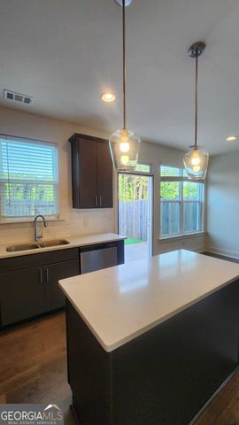 300 Auburn Valley Way, Auburn, GA 30011