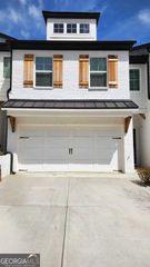 300 Auburn Valley Way, Auburn, GA 30011