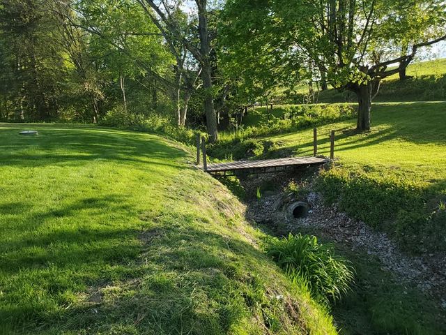 828 Parker Rd, Burgettstown Boro, PA 15021