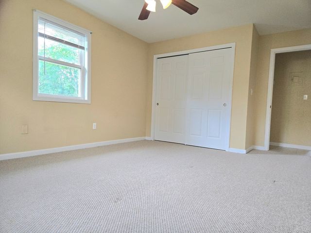 119 Litchfield Pines Dr C, Leominster, MA 01453