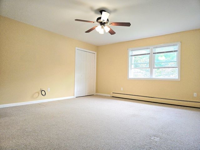 119 Litchfield Pines Dr C, Leominster, MA 01453