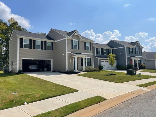 584 Eden Hall Road, Woodruff, SC 29388