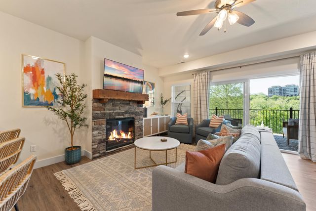 1707 Lake Shore Drive 7, Branson, MO 65616