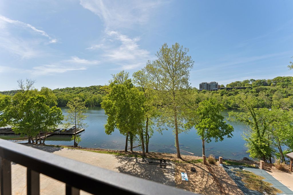 1707 Lake Shore Drive 7, Branson, MO 65616