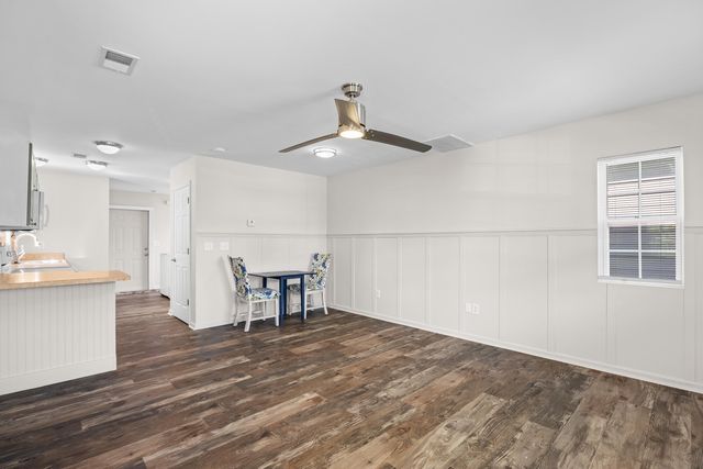 221 Addison Cottage Way, Murrells Inlet, SC 29576