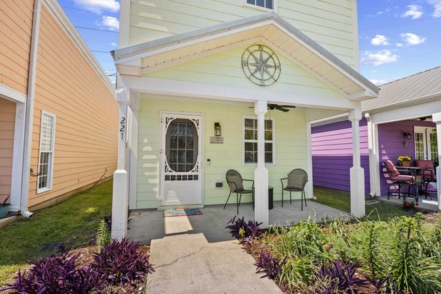 221 Addison Cottage Way, Murrells Inlet, SC 29576